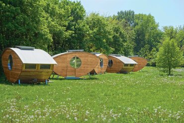 Grüne Ferien … Nächtigen auf der 'Augenweide'